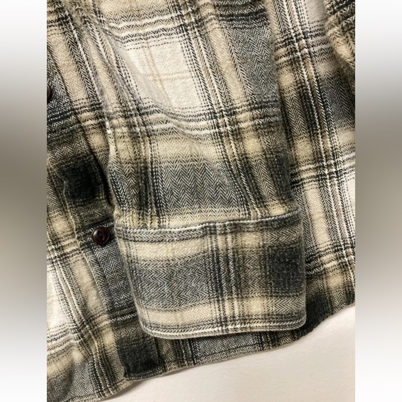 Flag & Anthem Mens Flannel Plaid Shirt Button Up Medium Cream White Black - Picture 7 of 12